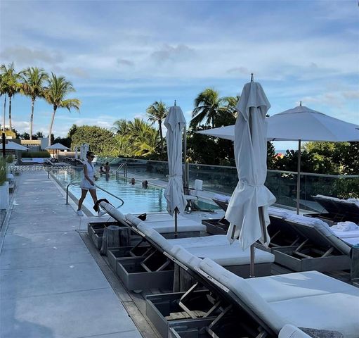 2301 Collins Ave 704, Miami Beach, FL 33139