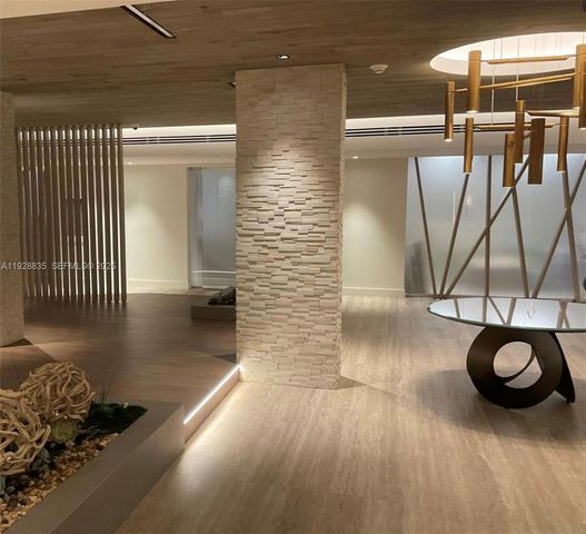 2301 Collins Ave 704, Miami Beach, FL 33139