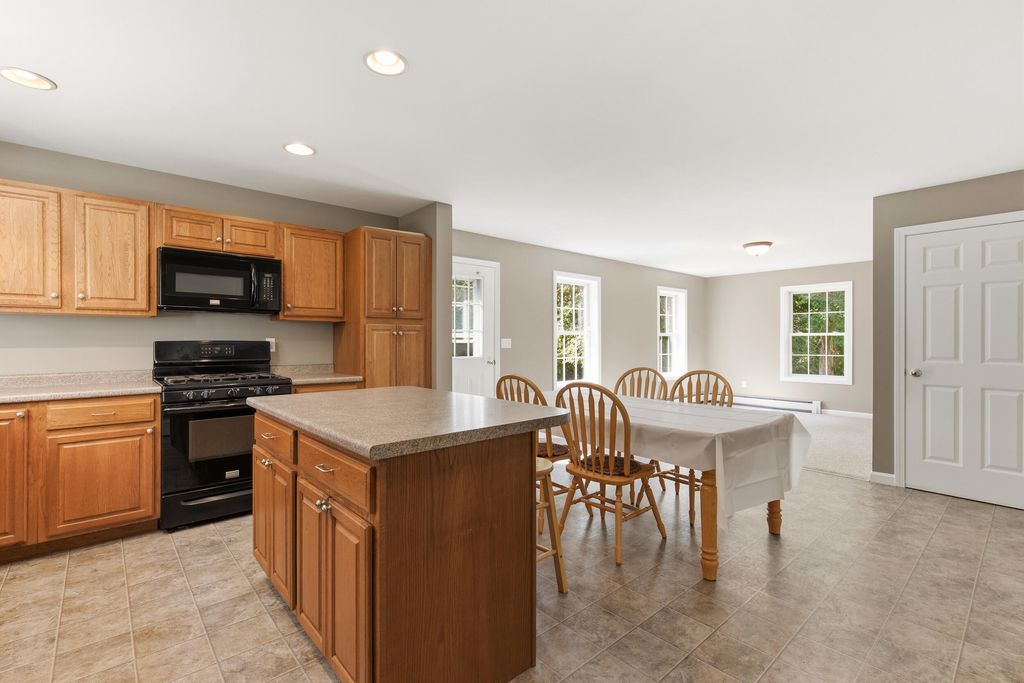 553 White Oak Hill Road, Poland, ME 04274 — photo 2