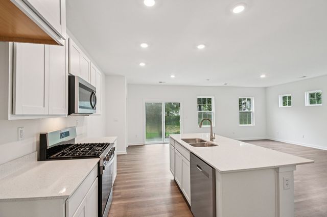 6507 Juniper Drive, Wonder Lake, IL 60097