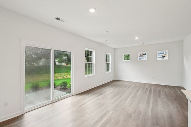 6507 Juniper Drive, Wonder Lake, IL 60097