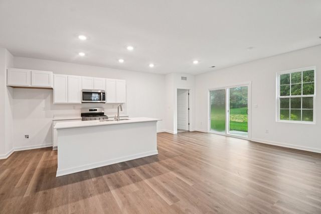 6507 Juniper Drive, Wonder Lake, IL 60097