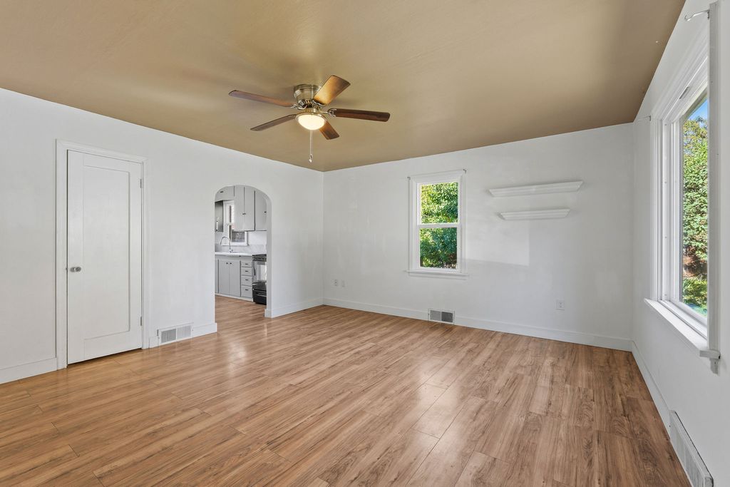 1236 5th Avenue E, Kalispell, MT 59901 photo 3