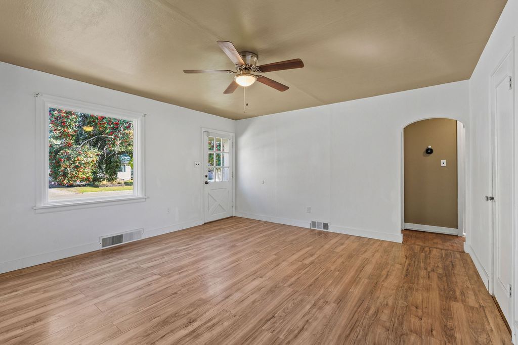 1236 5th Avenue E, Kalispell, MT 59901 photo 4