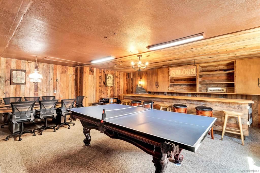 Image 14 of property listing at 60291 La Mirada Trl, Joshua Tree, CA 92252
