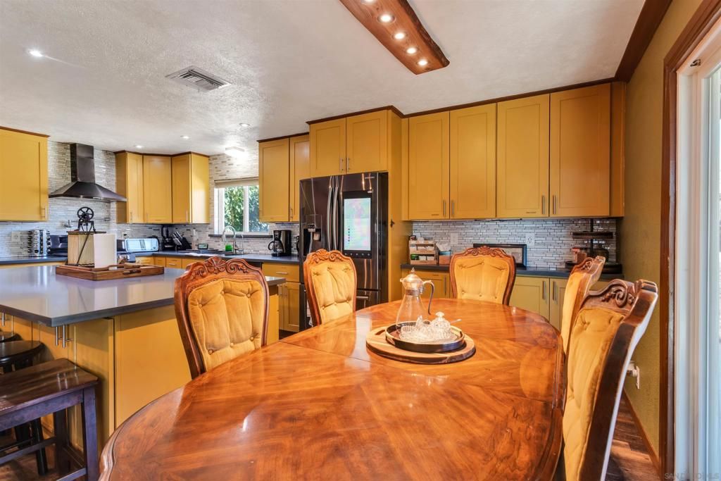 Image 39 of property listing at 60291 La Mirada Trl, Joshua Tree, CA 92252