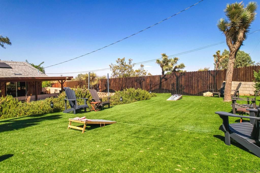 Image 4 of property listing at 60291 La Mirada Trl, Joshua Tree, CA 92252
