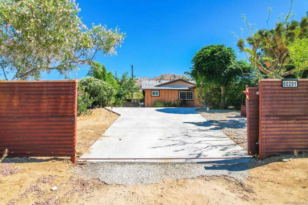 Image 6 of property listing at 60291 La Mirada Trl, Joshua Tree, CA 92252