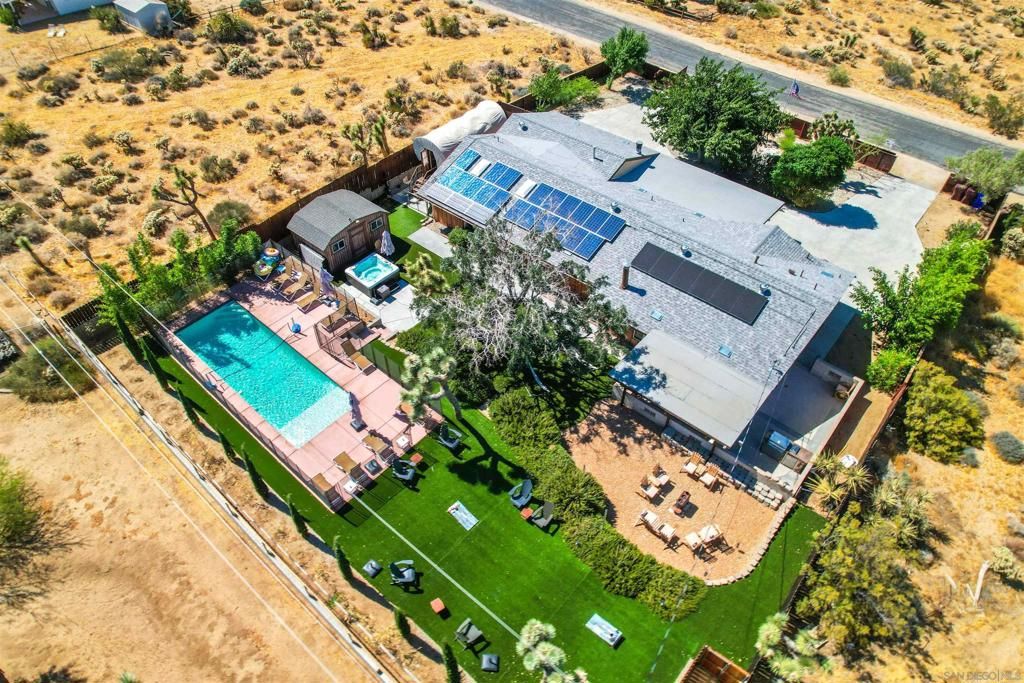 Image 65 of property listing at 60291 La Mirada Trl, Joshua Tree, CA 92252
