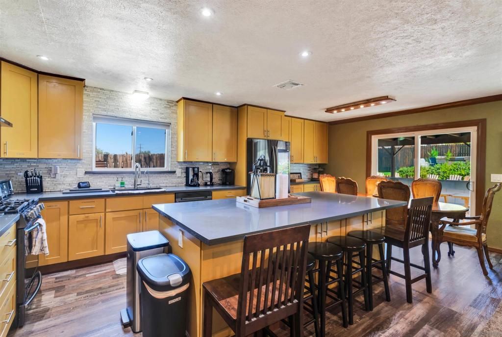 Image 8 of property listing at 60291 La Mirada Trl, Joshua Tree, CA 92252