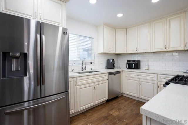 71 E L Street, Chula Vista, CA 91911