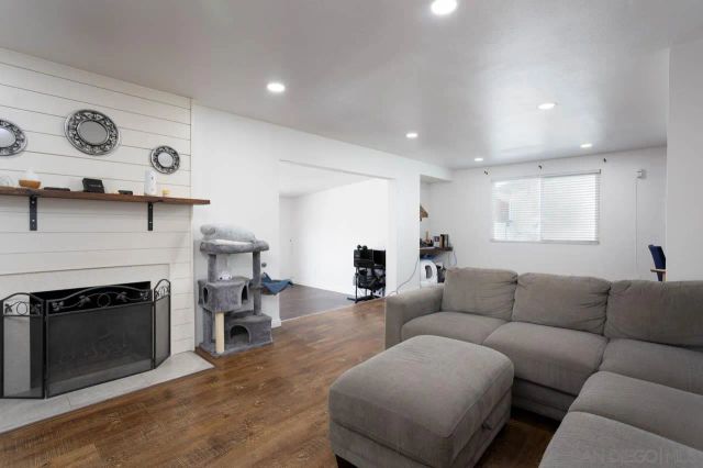 71 E L Street, Chula Vista, CA 91911