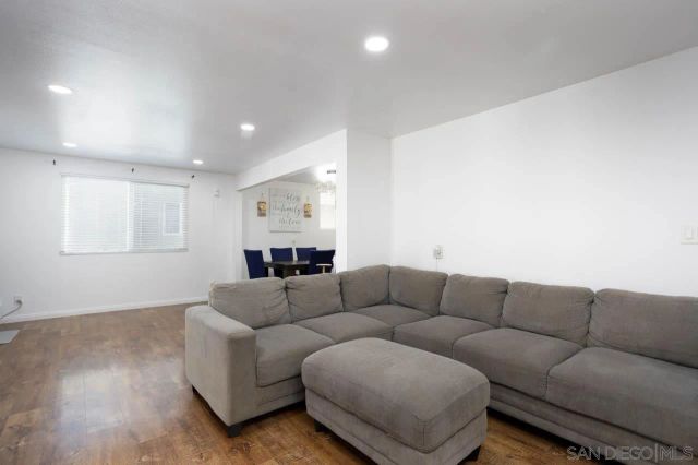 71 E L Street, Chula Vista, CA 91911