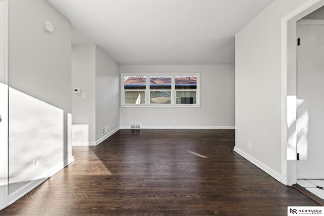 3818 Pinkney Street, Omaha, NE 68111