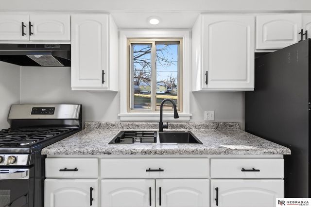 3818 Pinkney Street, Omaha, NE 68111