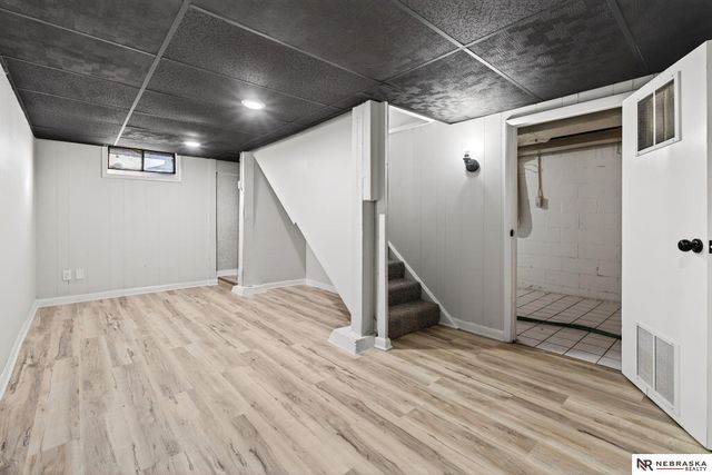 3818 Pinkney Street, Omaha, NE 68111