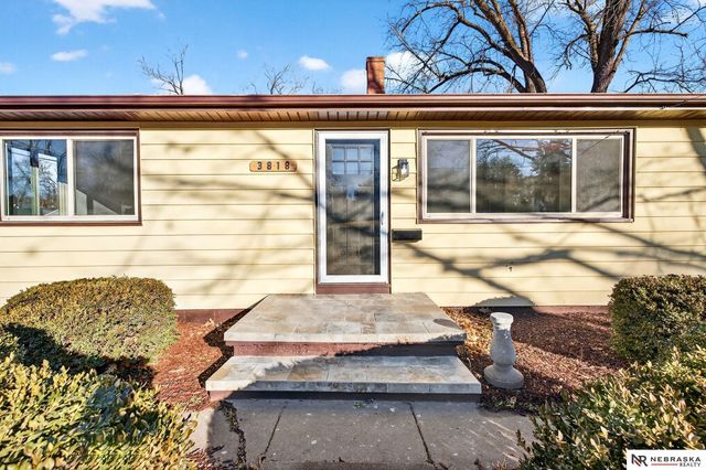 3818 Pinkney Street, Omaha, NE 68111