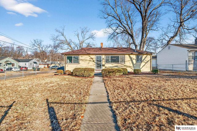 3818 Pinkney Street, Omaha, NE 68111