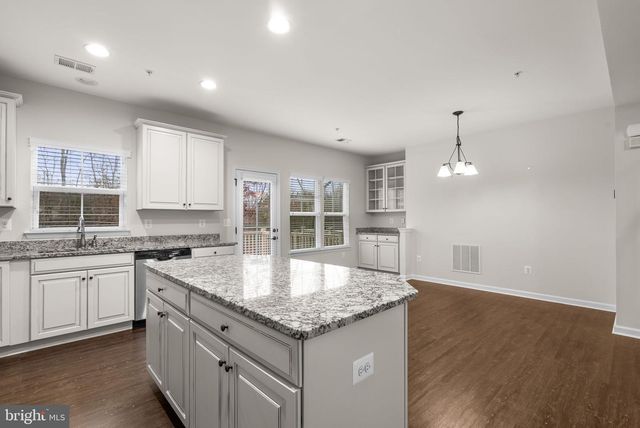 8286 HICKORY HOLLOW DR, Glen Burnie, MD 21060