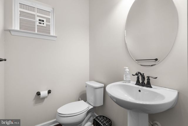 8286 HICKORY HOLLOW DR, Glen Burnie, MD 21060