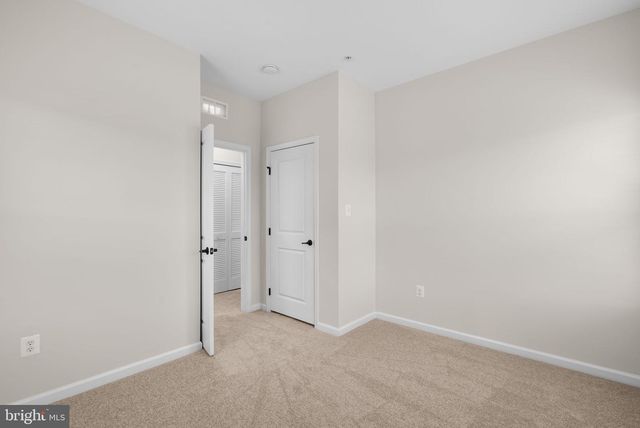 8286 HICKORY HOLLOW DR, Glen Burnie, MD 21060