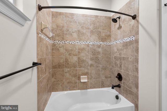 8286 HICKORY HOLLOW DR, Glen Burnie, MD 21060