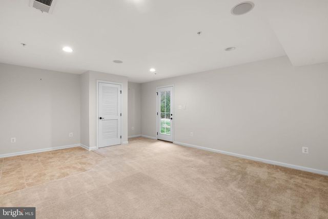 8286 HICKORY HOLLOW DR, Glen Burnie, MD 21060