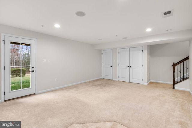 8286 HICKORY HOLLOW DR, Glen Burnie, MD 21060