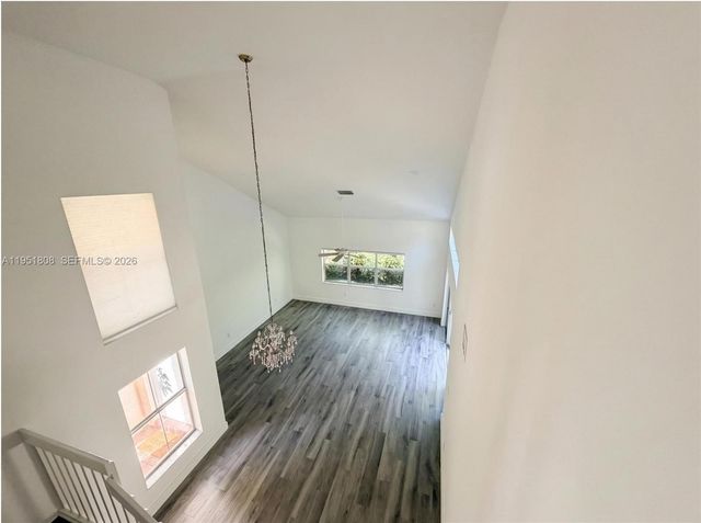 1145 W Lake St, Hollywood, FL 33019