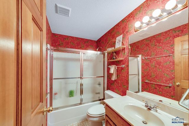 1295 DUFFER DR, Rapid City, SD 57702