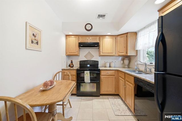 123 S Maple Avenue A, Park Ridge, NJ 07656