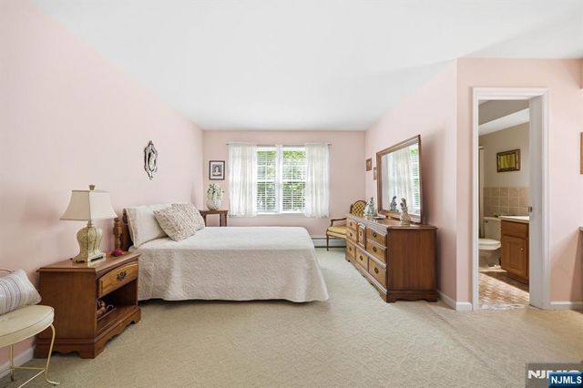 123 S Maple Avenue A, Park Ridge, NJ 07656
