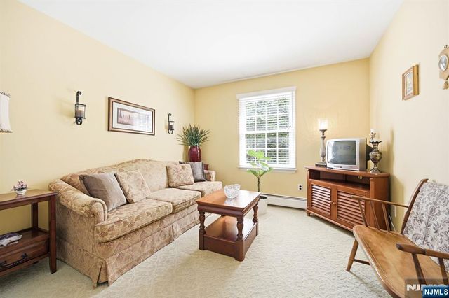 123 S Maple Avenue A, Park Ridge, NJ 07656
