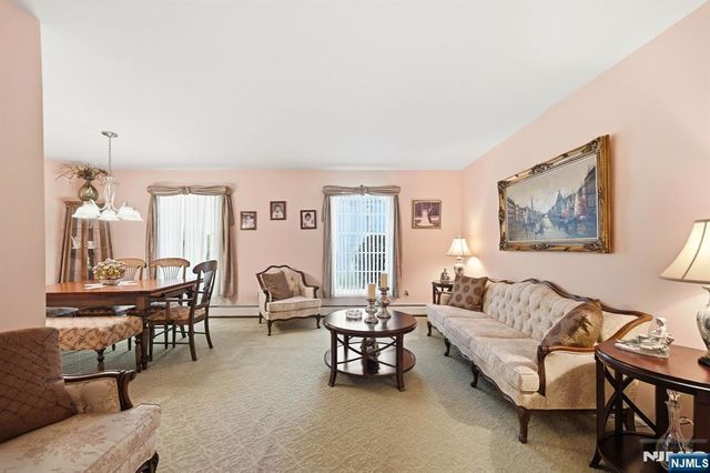 123 S Maple Avenue A, Park Ridge, NJ 07656