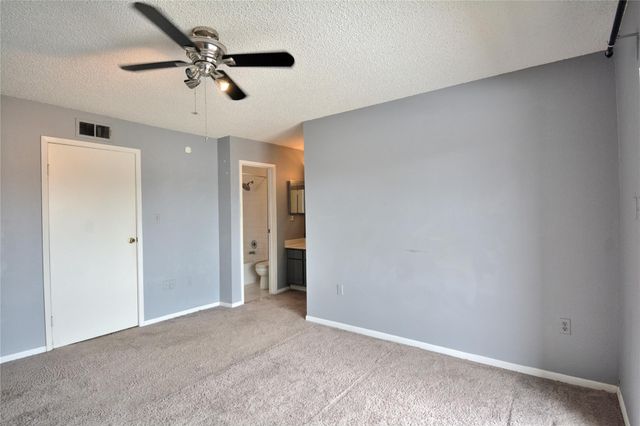 260 El Dorado Boulevard 204, Houston, TX 77598