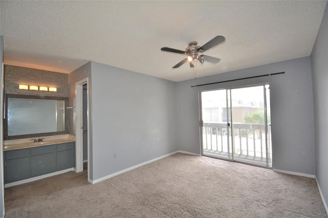 260 El Dorado Boulevard 204, Houston, TX 77598