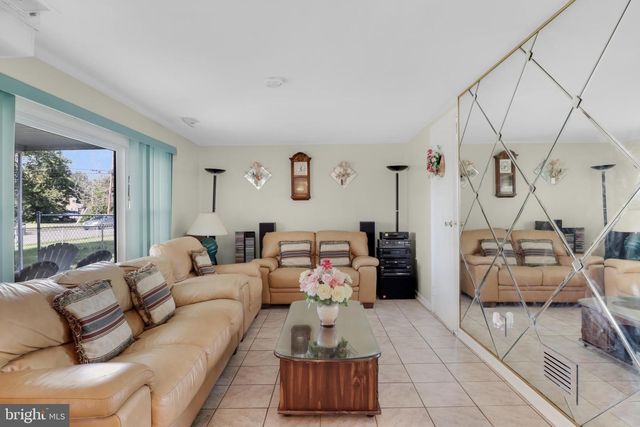89 BARBARA LEE DR, Hamilton, NJ 08619