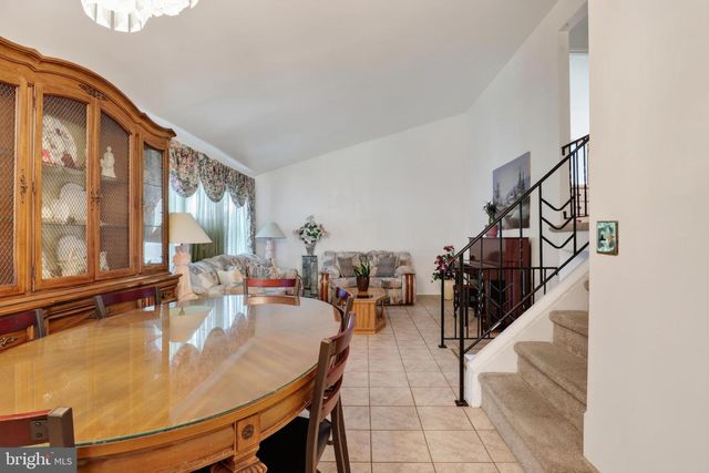 89 BARBARA LEE DR, Hamilton, NJ 08619