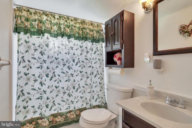 89 BARBARA LEE DR, Hamilton, NJ 08619