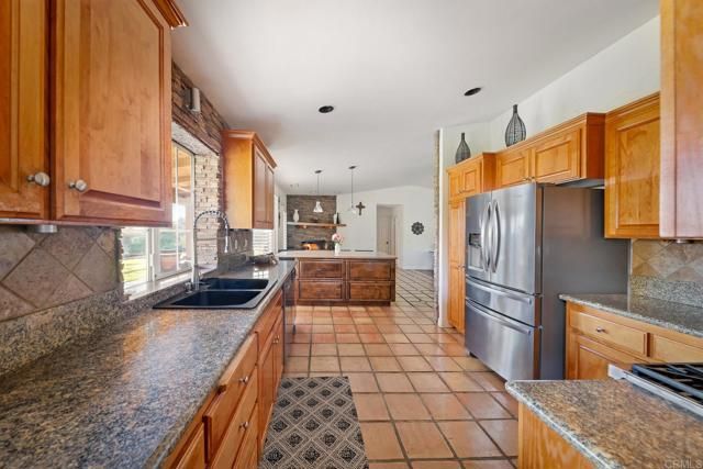 15420 Sierra Grande, Valley Center, CA 92082