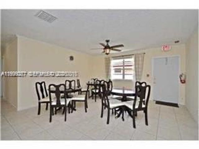 129 SE 5th St 1-4, Hallandale Beach, FL 33009