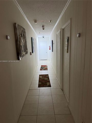 129 SE 5th St 1-4, Hallandale Beach, FL 33009