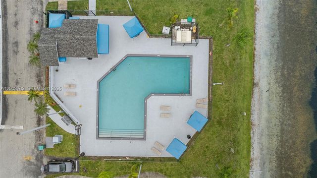 6696 SW 152nd Pl 27-96, Miami, FL 33193