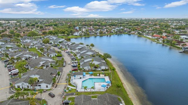 6696 SW 152nd Pl 27-96, Miami, FL 33193