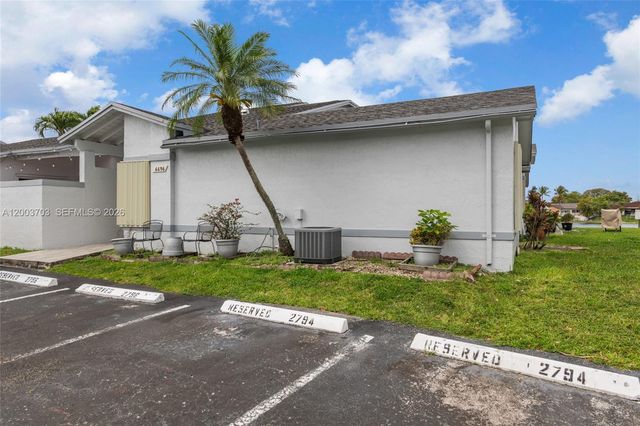 6696 SW 152nd Pl 27-96, Miami, FL 33193