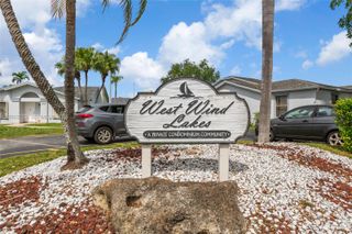 6696 SW 152nd Pl 27-96, Miami, FL 33193