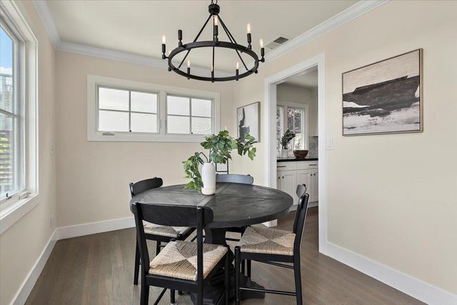 333 Oakview Drive, San Carlos, CA 94070