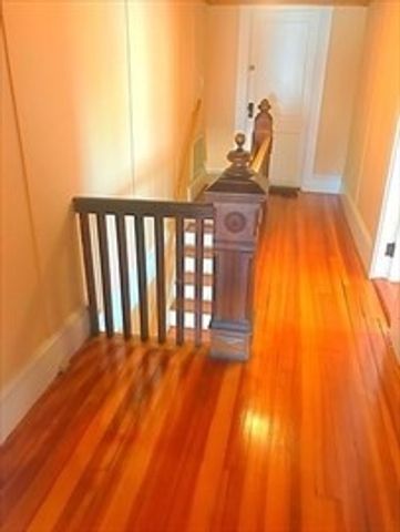 6 Warren St 2, Hull, MA 02045
