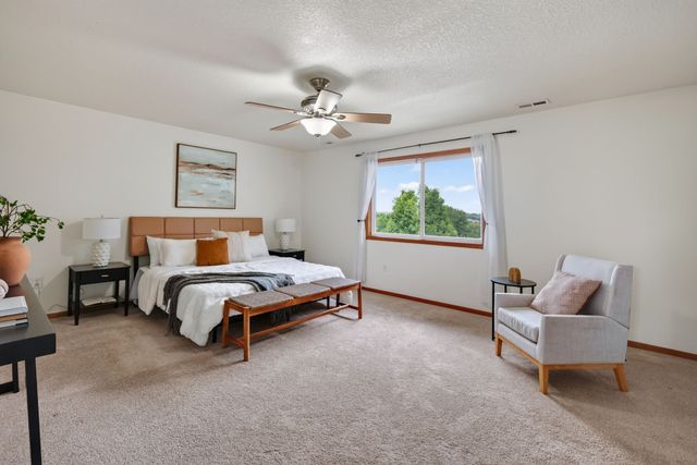 2905 145th Street, Urbandale, IA 50323