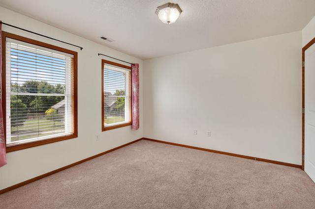 2905 145th Street, Urbandale, IA 50323